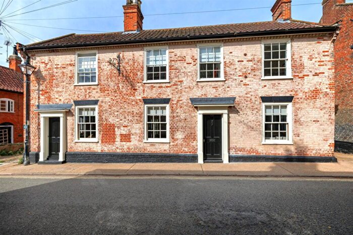 6 Bedroom Detached House For Sale In Chediston Street, Halesworth, IP19