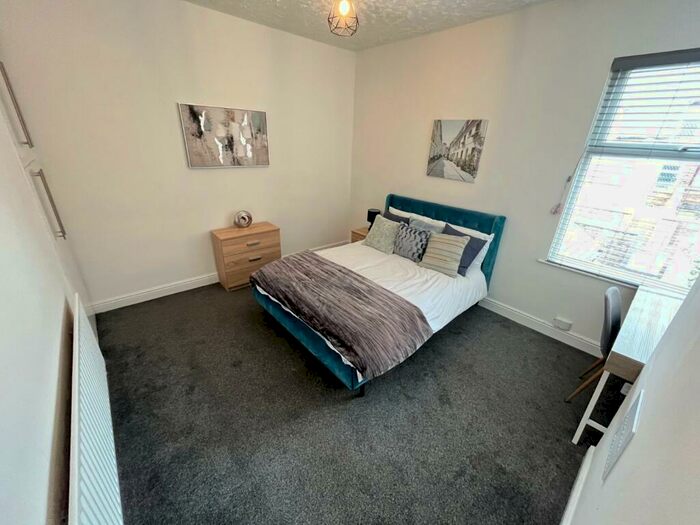 1 Bedroom Property To Rent In London Road, Stoke-on-Trent, Staffordshire, ST4