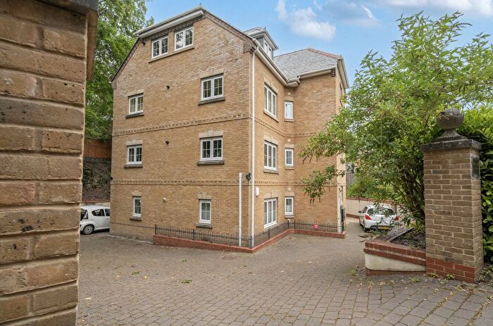 2 Bedroom Flat For Sale In Douglas Downes Close, Headington, Oxford, OX3