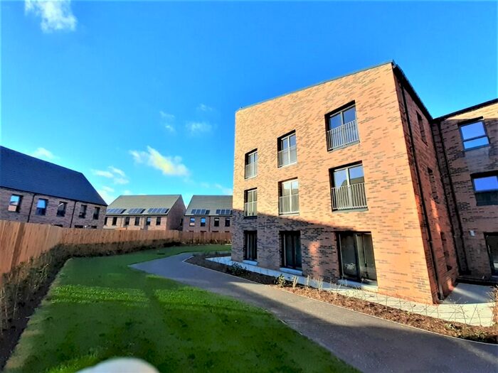 2 Bedroom Flat To Rent In Griffin Road, Muirhouse, Edinburgh, EH4