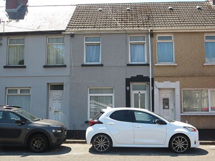 2 Bedroom Terraced House For Sale In Bassett Terrace, Llanelli, SA15
