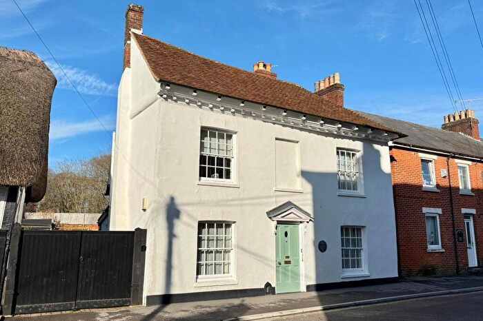 4 Bedroom Detached House For Sale In West Street, Ringwood Town Centre, BH24