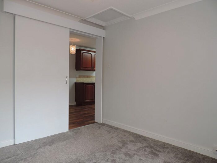 1 Bedroom Bungalow To Rent In Hall Road, Aughton, S26