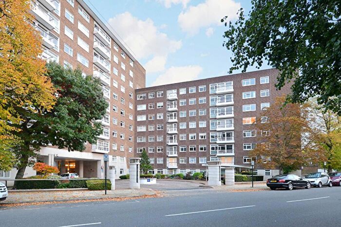 3 Bedroom Apartment To Rent In Walsingham, St John's Wood Park, London, NW8