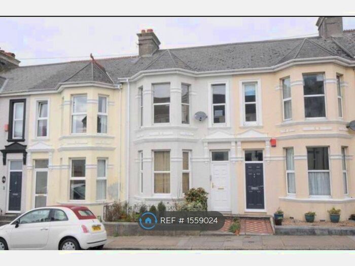 2 Bedroom Flat To Rent In Peverell, Plymouth, PL3
