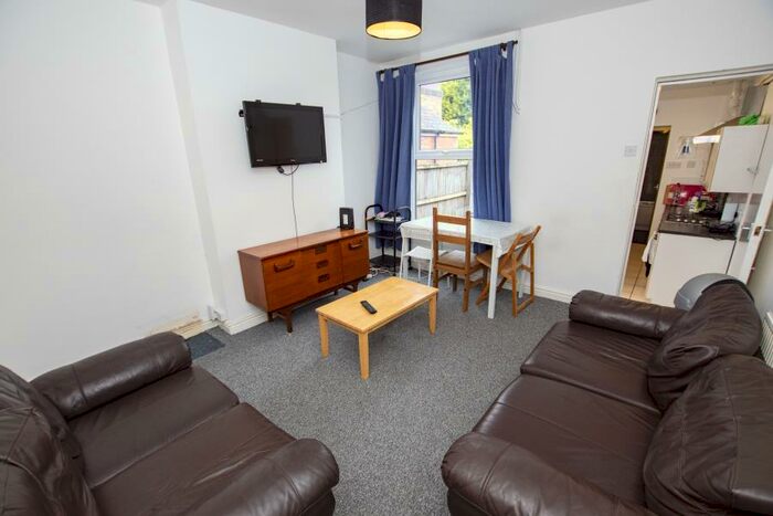 4 Bedroom Terraced House To Rent In Selly Oak, Birmingham, West Midlands, B29