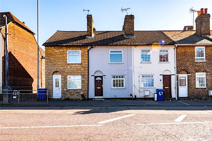 2 Bedroom Terraced House To Rent In London Road, Sittingbourne, Kent, ME10