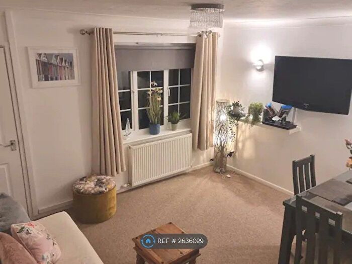 1 Bedroom Terraced House To Rent In Falconer, Poole, BH15