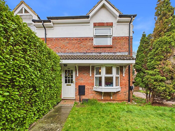 3 Bedroom Semi-Detached House For Sale In Shoreham Road, Maidenbower, RH10