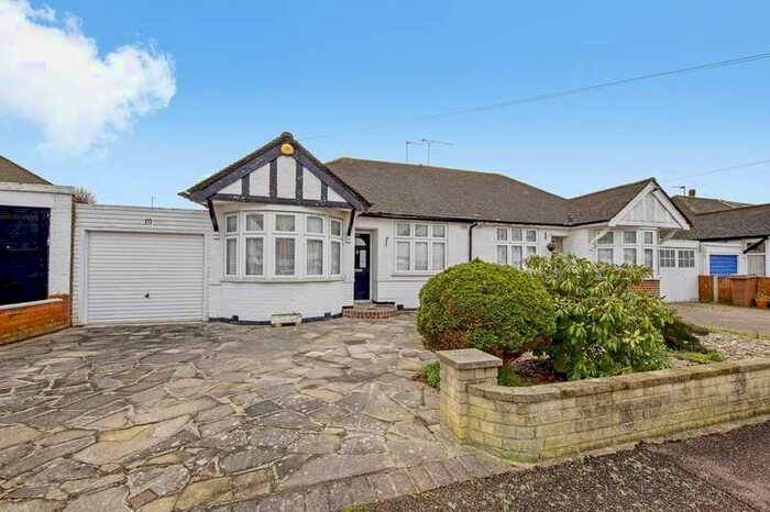 2 Bedroom Semi-Detached House To Rent In Russell Road, Chingford, E4