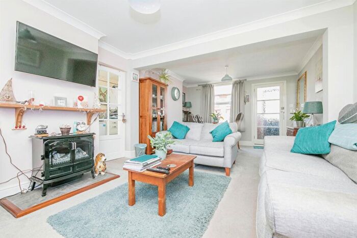 2 Bedroom End Of Terrace House For Sale In Rosehill Road, Ipswich, IP3