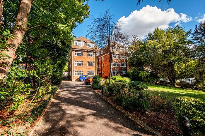 2 Bedroom Flat For Sale In The Downs, Wimbledon, London, SW20