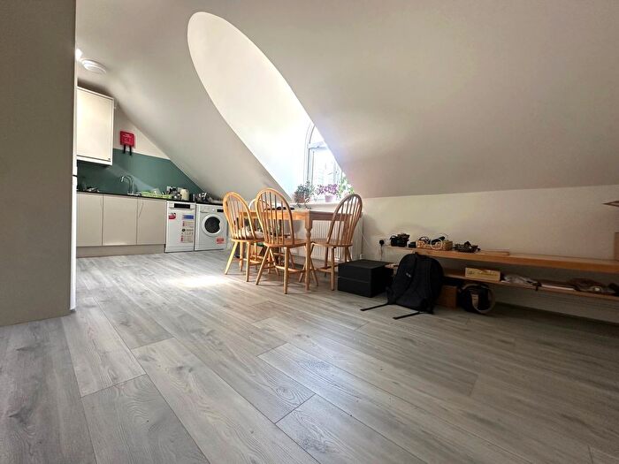 1 Bedroom Flat To Rent In Seven Sisters Road, London, N4