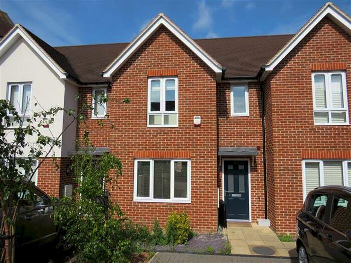 2 Bedroom House To Rent In Mill Road, Burgess Hill, RH15