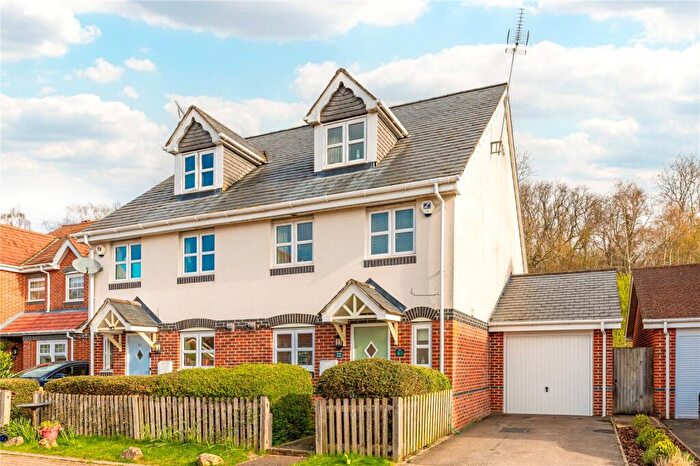 4 Bedroom Semi Detached House For Sale In Pinewood Crescent, Hermitage, Thatcham, Berkshire, RG18