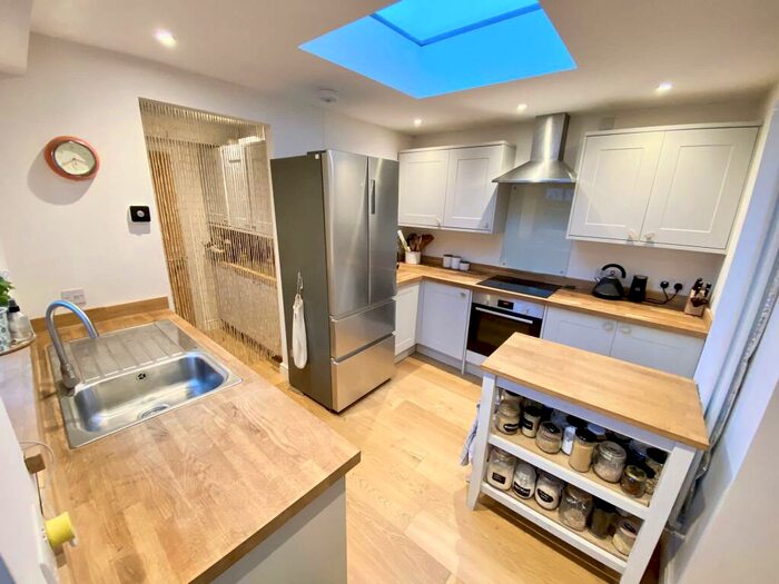 2 Bedroom Apartment To Rent In Kellaway Avenue, Bishopston, BS6