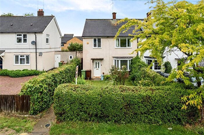 3 Bedroom Semi-Detached House For Sale In Hawthorn Road, Cheltenham, GL51
