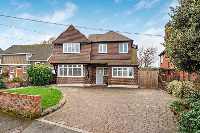 5 Bedroom Detached House For Sale In Hillside Road, Ashtead, KT21
