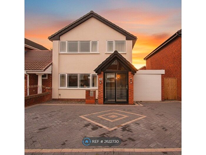 3 Bedroom Detached House To Rent In Bude Road, Walsall, WS5