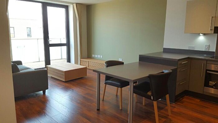 1 Bedroom Apartment To Rent In New Village Avenue, London, E14