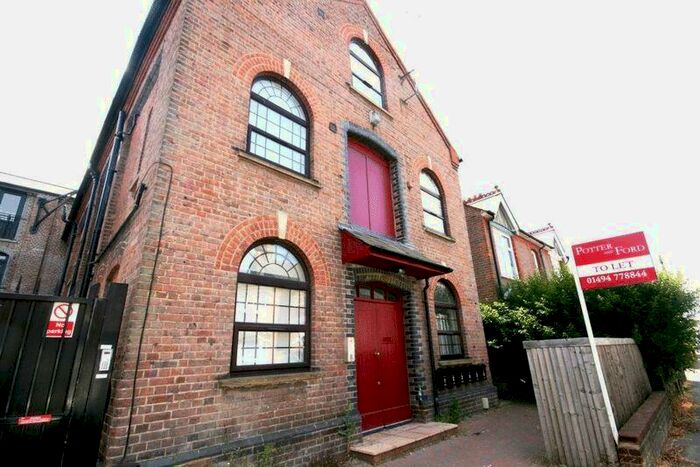 1 Bedroom Flat To Rent In Higham Road, Chesham, HP5