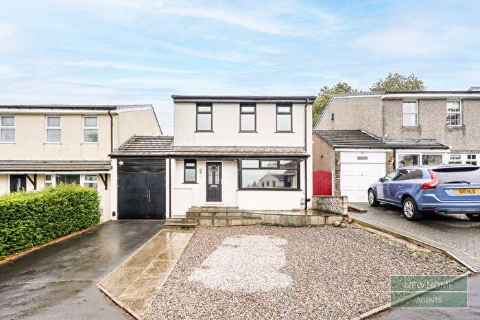 4 Bedroom Detached House For Sale In Langfield, Worsthorne, Burnley, BB10