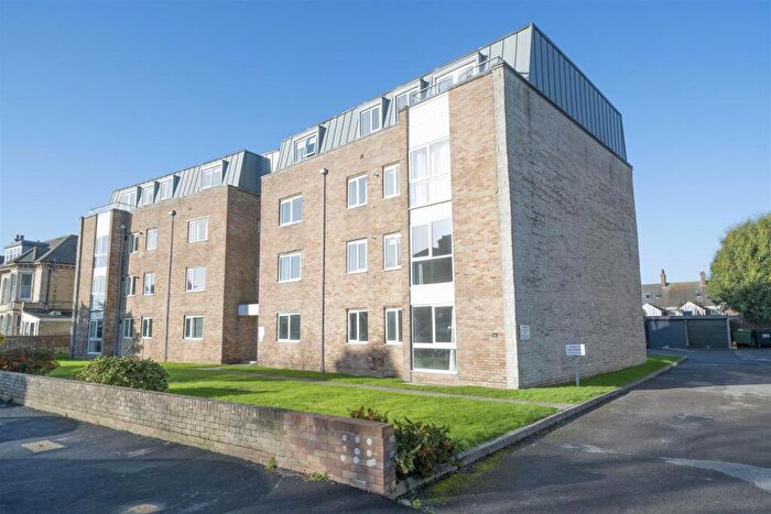 3 Bedroom Apartment For Sale In A Alexandra Road, Weymouth, DT4