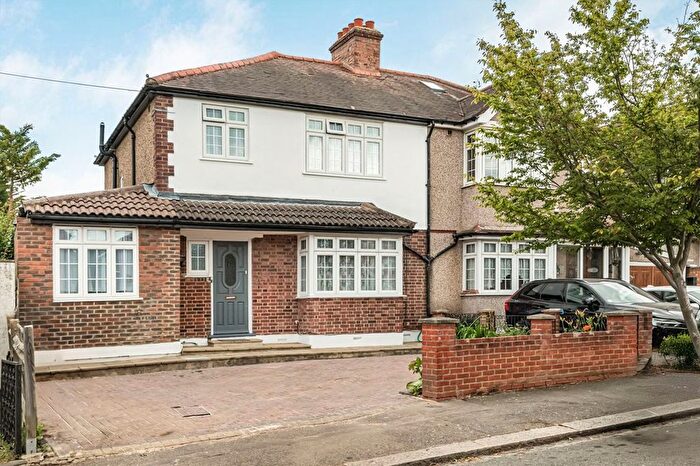 4 Bedroom Property To Rent In Milner Road, Morden, SM4