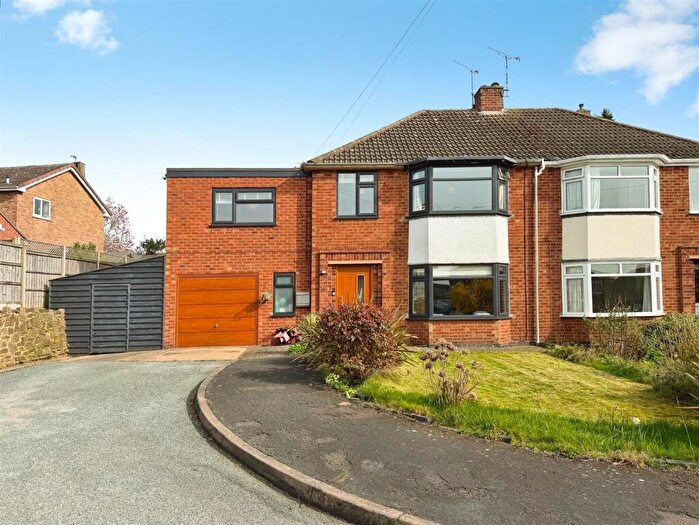 5 Bedroom Semi-Detached House For Sale In Williams Road, Radford Semele, Leamington Spa, CV31