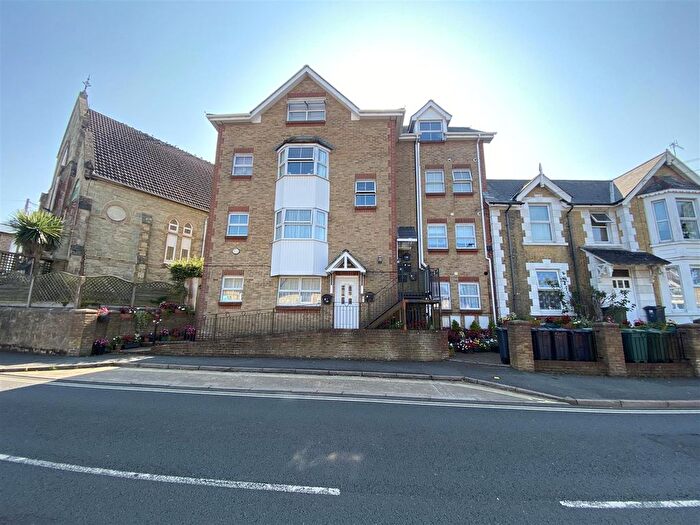 1 Bedroom Flat To Rent In Victoria Avenue, Shanklin, PO37