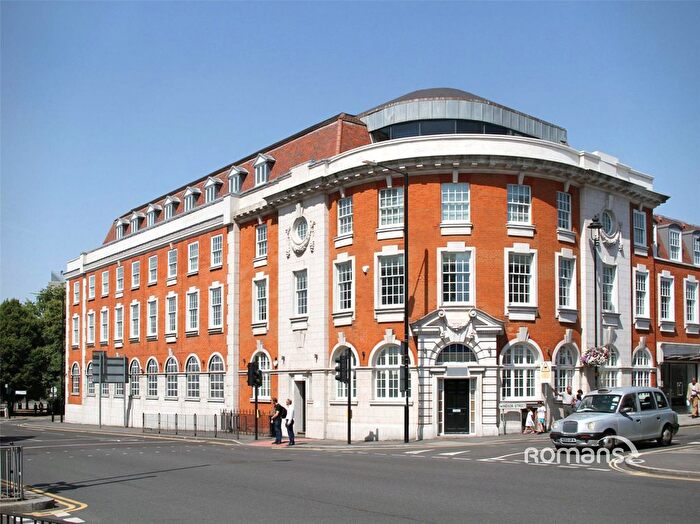 1 Bedroom Flat To Rent In Westcombe House, Windsor Street, Uxbridge, UB8