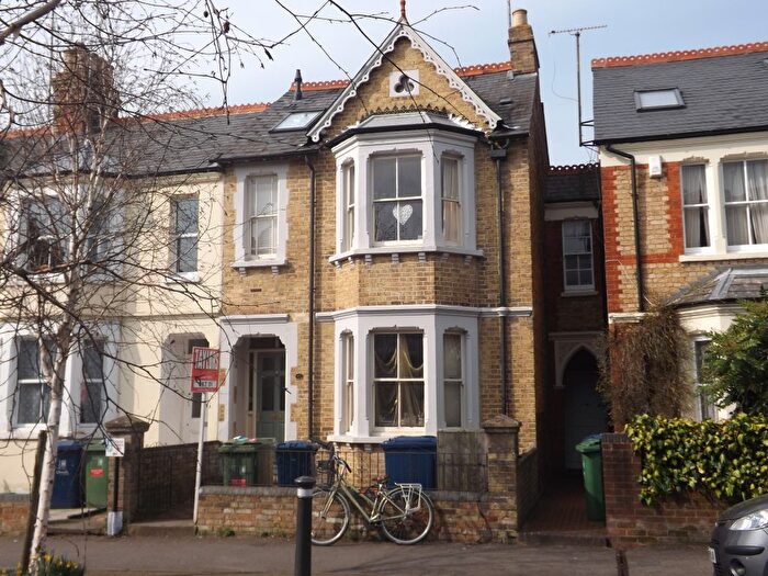 6 Bedroom Terraced House To Rent In Divinity Road, Oxford, OX4
