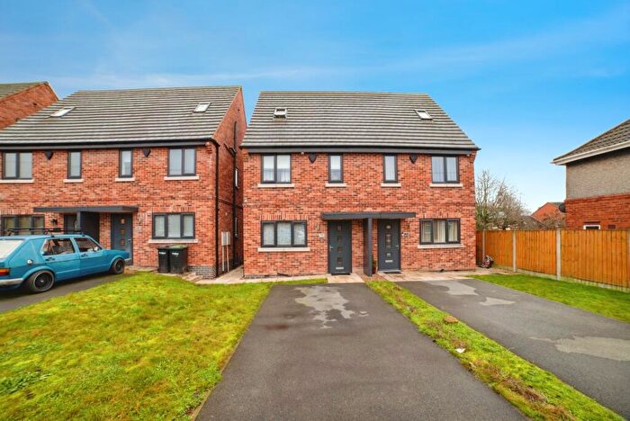 4 Bedroom Semi-Detached House For Sale In Fraser Street, Newstead Village, Nottingham, Nottinghamshire, NG15