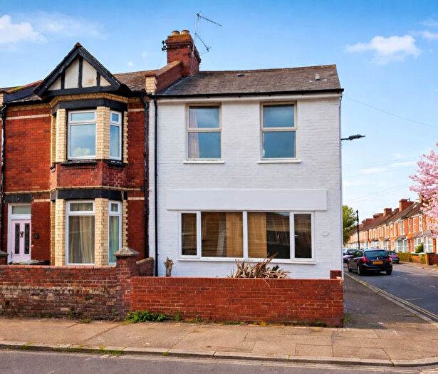 3 Bedroom End Of Terrace House For Sale In Willeys Avenue, Exeter, EX2