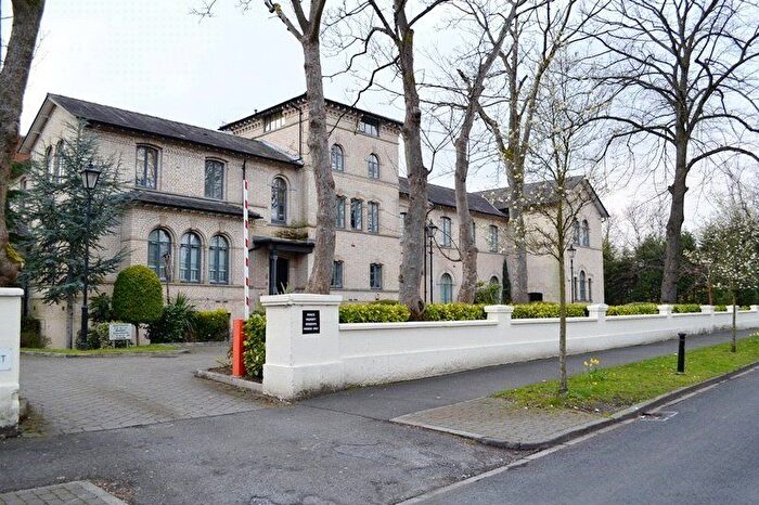 3 Bedroom Flat For Sale In Upper Park Road, Victoria Park, Greater Manchester, M14