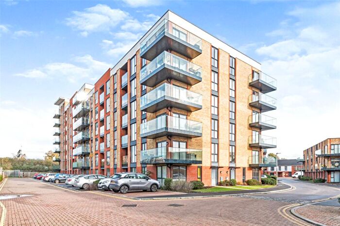 2 Bedroom Apartment For Sale In Oscar Wilde Road, Reading, RG1
