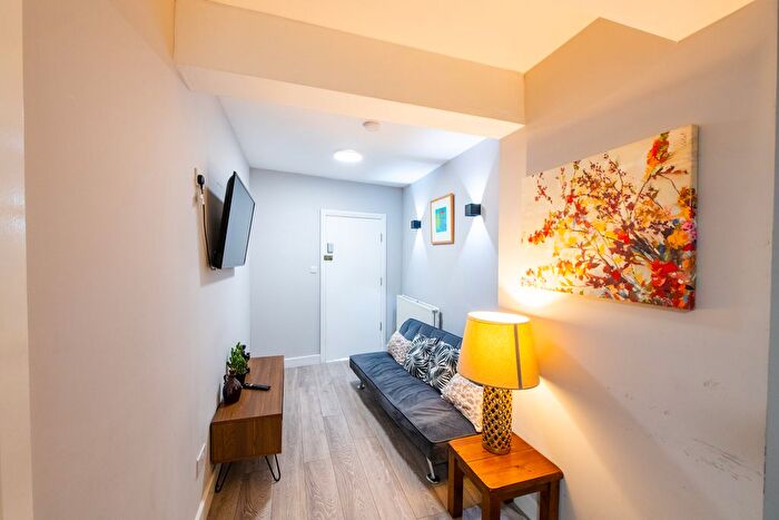 1 Bedroom Flat To Rent In Hedley Street, Maidstone, Maidstone, ME14