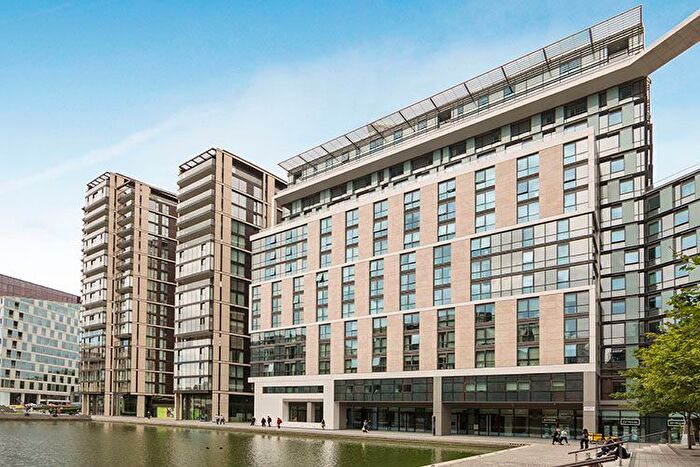 3 Bedroom Flat To Rent In B Merchant Square East, London, W2