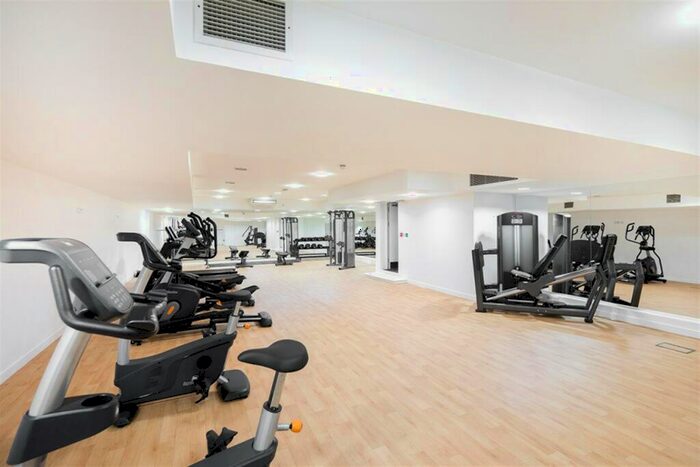 2 Bedroom Apartment To Rent In St Williams Court, Kings Cross, Islington, Gifford Street, London, N1