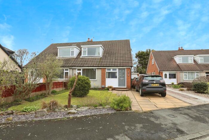 3 Bedroom Semi-Detached House For Sale In Heather Close, Formby, Liverpool, Merseyside, L37