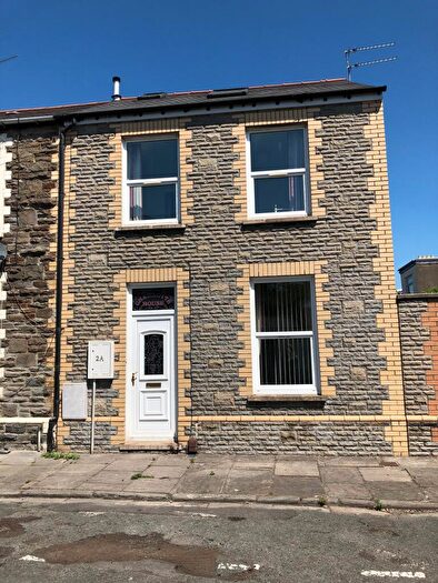 4 Bedroom End Of Terrace House To Rent In Daniel Street, Cardiff, CF24