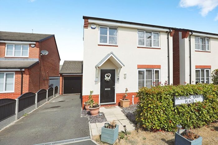 4 Bedroom Detached House For Sale In Pickering Croft Place, Crewe, Cheshire, CW1