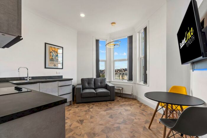 2 Bedroom Flat To Rent In North Road East, Plymouth, Devon, PL4