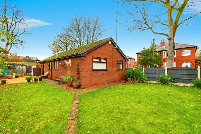 2 Bedroom Bungalow For Sale In Birch Avenue, Salford, Greater Manchester, M6