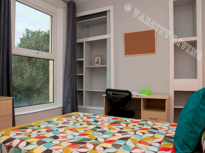 3 Bedroom House To Rent In Caellepa, Bangor, Gwynedd, LL57