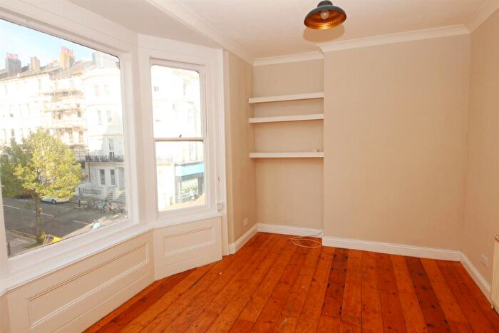 1 Bedroom Flat To Rent In Western Road, Hove, BN3