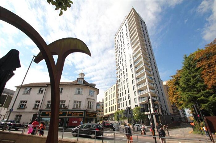 1 Bedroom Apartment To Rent In Woking, GU22