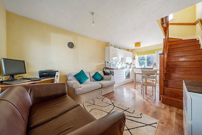1 Bedroom Terraced House To Rent In Roman Way, Bicester, OX26