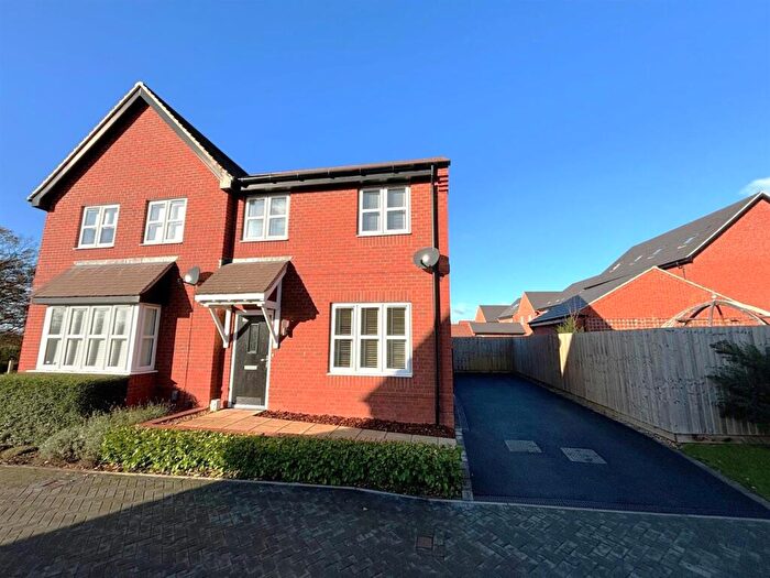 3 Bedroom Semi-Detached House To Rent In Finney Lane, Mickleover, Derby, DE3