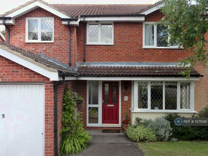 5 Bedroom Detached House To Rent In Lark Close, Buckingham, MK18